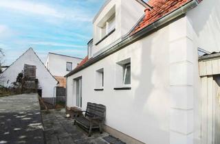 Haus kaufen in 97234 Reichenberg, Reichenberg - Zukünftiges Familienidyll mit Garten, Garage und Carport in naturnaher Lage