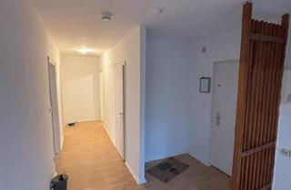 Wohnung kaufen in 23568 Lübeck, Lübeck - Eigentumswohnung 70m2 2-Zimmer