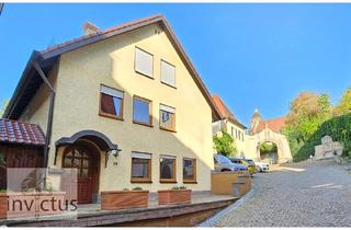 Einfamilienhaus kaufen in 74831 Gundelsheim, Gundelsheim - Ein Haus neben einem Schloß mit Platz, Garten und Hof. Lassen Sie Ihre Träume wahr werden.