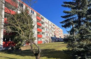 Wohnung kaufen in Gustav-Weißkopfweg 13, 90411 Nürnberg, Großzügige 2-Zimmer-EG-Wohnung mit Balkon in Nürnberg