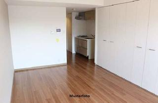 Wohnung kaufen in Oststraße, 06618 Naumburg, 2-Zimmer-Wohnung mit Pkw-Stellplatz