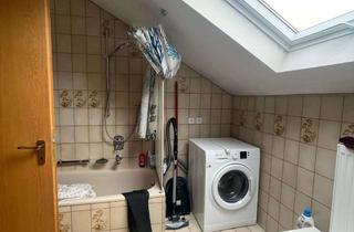 Wohnung mieten in Wolfsberger Straße 30, 91074 Herzogenaurach, Stilvolle 2-Zimmer-DG-Wohnung mit Balkon und Einbauküche in Herzogenaurach