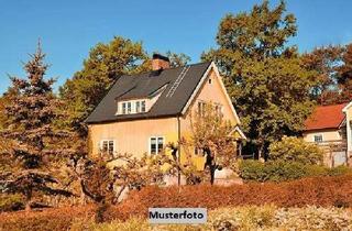 Einfamilienhaus kaufen in Gartenstr., 36320 Kirtorf, Einfamilienhaus nebst Garage