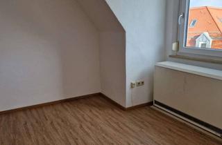 Wohnung mieten in Eberlestraße 45, 86157 Pfersee, Freundliche 2-Zimmer-DG-Wohnung in Augsburg