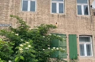 Mehrfamilienhaus kaufen in 39444 Hecklingen, Hecklingen - Mehrfamilienhaus mit Nebengebäude