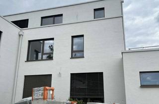 Wohnung mieten in Adolf-Reichwein-Weg, 89075 Böfingen, Exklusive Dachterrassenwohnung mit Blick in die Alpen in begehrter Lage