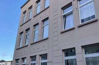 Wohnung mieten in Wippendorfstraße 26, 24534 Innenstadt, ***Wohnung*** 2-Zimmer-Wohnung in zentraler Lage (RÖMBKE IMMOBILIEN KG)