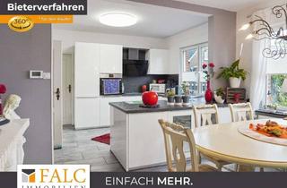 Haus kaufen in 26160 Bad Zwischenahn, Traumhaftes Zweifamilienhaus in Bad Zwischenahn mit zwei Garagen und gepflegtem Garten