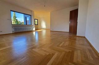 Wohnung mieten in 71272 Renningen, Großartig geschnittene, helle gut aufgeteilte 4,5 Zimmer Wohnung möchte Ihr neues Zuhause werden!