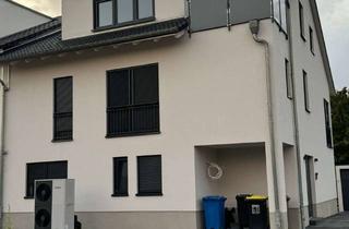 Wohnung mieten in 65428 Rüsselsheim, Moderne Neubau-2-Zimmer-Dachgeschosswohnung: Ihr neues Zuhause in stilvollem Ambiente (Erstbezug)