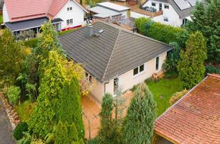 Haus kaufen in 15344 Strausberg, Zweite Seereihe + Bahnhofsnah! Fußbodenheizung, Rollladen, ausbaufähiges Dach: Bungalow Strausberg