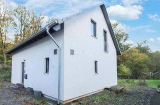 Haus kaufen in 59757 Arnsberg, Arnsberg - Sofort verfügbar: Neuwertiges Niedrigenergiehaus mit sonnigem Grundstück in naturnaher Lage