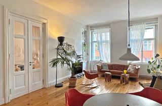 Wohnung kaufen in 10405 Berlin, Berlin - Lichtdurchflutete Altbauwohnung mit Balkon Stilvoller Wohntraum im begehrten Kollwitzkiez