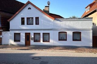 Einfamilienhaus kaufen in 24146 Kiel, Kiel - Einfamilienhaus in der Innenstadt von Plön Bj. 1901