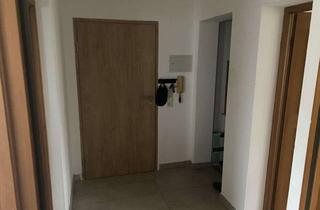 Wohnung mieten in Frühlingstraße 1a, 83135 Schechen, Helle 1-Zimmer-Wohnung mit Einbauküche, Terrasse und Garage – Einziehen und Wohlfühlen!