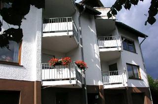 Wohnung mieten in Dillenburger Str. 89, 57074 Siegen, 3 ZKB Wohnung, Dillenburger Str. 87, 57074 Siegen, EG re mit Balkon ab 01.03.2025