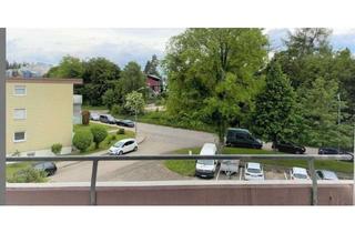 Wohnung mieten in Feldbergstr. 18, 78112 St. Georgen, Frei ab 01.03.2025 2,5 Zi Wg in St.Georgen m. toller Aussicht, Stellplatz, Tiefgarage und EBK