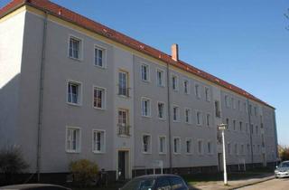 Wohnung mieten in Theodor-Storm-Straße 5b, 02977 Hoyerswerda, 3-Raum-Wohnung in der Altstadt, Bad und Küche mit Fenster