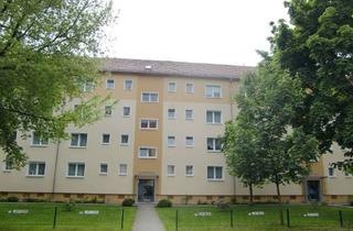 Wohnung mieten in Frederic-Joliot-Curie-Straße 22, 02977 Hoyerswerda, Zentral Wohnen - 4-Raumwohnung mit Balkon im WK II