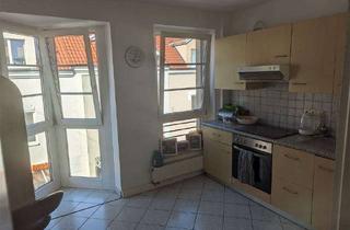 Wohnung mieten in Buttermarkt 13, 06366 Köthen, Gemütliche 2-Zi.-Whg. im Herzen von Köthen mit Balkon!