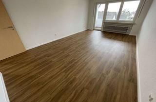 Wohnung mieten in Elmersweg 21, 33332 Gütersloh, Frisch sanierte 2 Zimmer Wohnung mit Balkon