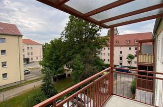 Wohnung mieten in Beethovenstr., 07580 Ronneburg, Großzügige 3-Zimmer-Wohnung mit Balkon und außergewöhnlicher Küche in Ronneburg