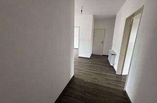 Wohnung mieten in Merkurstraße, 52249 Eschweiler, Ansprechende und vollständig renovierte 3-Raum-DG-Wohnung mit Balkon in Eschweiler