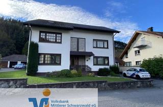 Haus kaufen in 77756 Hausach, Zweifamilienhaus mit traumhaftem Grundstück in Hausach im Hauserbach!