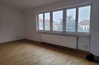 Wohnung mieten in 67071 Oggersheim, Schöne 2,5-Zimmer-Dachgeschosswohnung mit großem Wohnzimmer und großer Küche mit Essbereich in LU