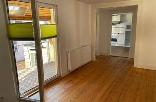 Wohnung mieten in Lange Strasse 30, 77652 Offenburg, 2 Zimmer-Altbauwohnung mit kleinem Balkon in Offenburg City