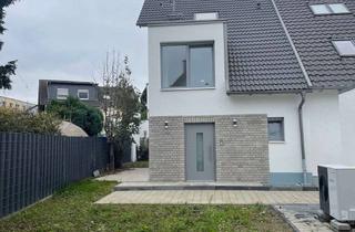 Haus mieten in Ulrichstr. 65, 50226 Frechen, !! Neubau: schickes, gehobenes Einfamilienhaus als DHH Erstbezug !! !!