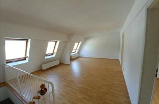 Wohnung mieten in 08451 Crimmitschau, 4-Zimmer Maisonette über den Dächern Crimmitschaus, nahe Lindenschule, ab 01.03.2025 frei!