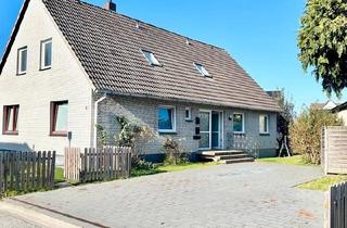 Einfamilienhaus kaufen in 30853 Langenhagen, Langenhagen - Großes freistehendes Einfamilienhaus mit Einliegerwohnung