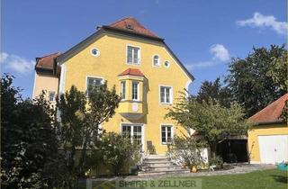 Villa kaufen in 85445 Oberding, Schwaig - Außergewöhnliches Anwesen, historische Villa, mit Traumgarten und zwei Einliegerwohnungen