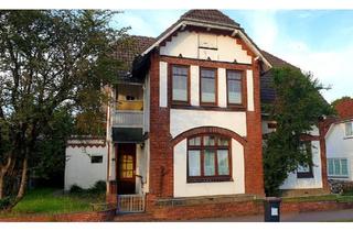 Villa kaufen in 25821 Bredstedt, Bredstedt - Hochrendite-2-Familienhaus als Altersgründen zu verkaufen