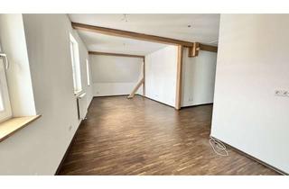 Wohnung mieten in 91126 Schwabach, Am Marktplatz in Schwabach ! 2-Zi-Altbau-Whg, 69 m², Parkett, im 3.OG