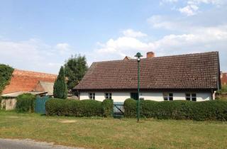 Haus mieten in 17268 Boitzenburger Land, Saniertes 3-Zimmer-Farmhaus mit EBK in Boitzenburger Land