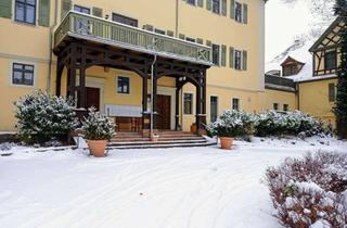 Wohnung mieten in 07768 Hummelshain, BEZAHLBAR Wohnen im Schloss, BARRIEREFREI, Süd-Terrasse