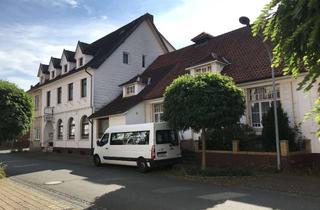 Gewerbeimmobilie mieten in Fleckenstr. 37, 37191 Katlenburg-Lindau, Großer Saal oder Halle mit direktem Straßenzugang und WC Anlage