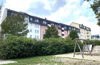 Wohnung kaufen in Burgstraße 49, 08523 Plauen, 2-Raum-Whg. mit Fahrstuhl, Süd-Balkon u. TG-Stpl. in zentrumsnaher Lage! Vermietet!