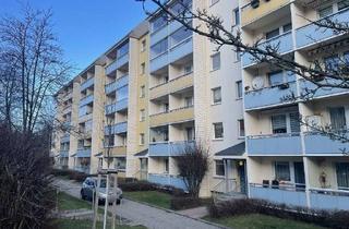 Wohnung kaufen in 08297 Zwönitz, Sonnige 4-Raum Wohnung in Mitten von Zwönitz