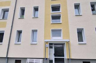 Wohnung kaufen in Pestalozzistraße 57, 08412 Werdau, Komplett sanierte Wohnung mit zwei Zimmern und einem schönen Bad