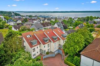 Lofts mieten in Dorfstraße 8a, 24235 Laboe, Loftfeeling mit Fördeblick in Laboe! Traumhaft mod. 3 Zi.-Whg., Aufzug, S/W Balkon & TG (Wallbox)