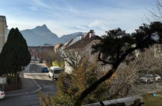 Wohnung kaufen in 83435 Bad Reichenhall, Lichtdurchflutetes Altbaujuwel mit Charme – Ihr Rückzugsort im Herzen der Stadt