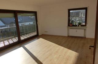 Wohnung mieten in 91233 Neunkirchen, Helle 3,5-Zimmer-Wohnung mit Balkon in Neunkirchen am Sand