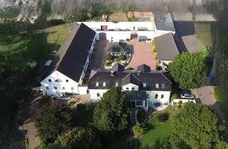 Garagen kaufen in 39167 Ochtmersleben, Pferdeliebhaber? Villa mit Parkanlage, Hofstelle, Garagen, Poolhaus und Grünflächen! Hohe Börde bei