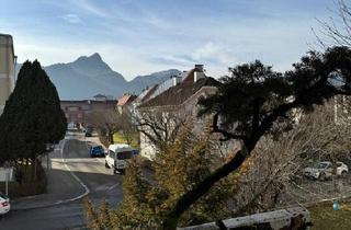 Wohnung kaufen in 83435 Bad Reichenhall, Bad Reichenhall - Lichtdurchflutetes Altbaujuwel mit Charme - Ihr Rückzugsort im Herzen der Stadt