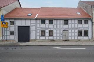 Wohnung kaufen in 16833 Fehrbellin, Sofort wohlfühlen: 2-Zi.-Erdgeschosswohnung in Vorstadtlage - denkmalschutz