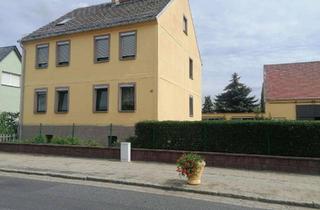 Mehrfamilienhaus kaufen in Dorfstraße 42, 04924 Bad Liebenwerda, Preiswertes, gepflegtes 8-Raum-Mehrfamilienhaus in Uebigau-Wahrenbrück