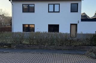 Haus mieten in 53919 Weilerswist, Erstbezug nach Sanierung ! Sehr schön gelegenes Einfamilienhaus mit großem Garten in Weilerswist